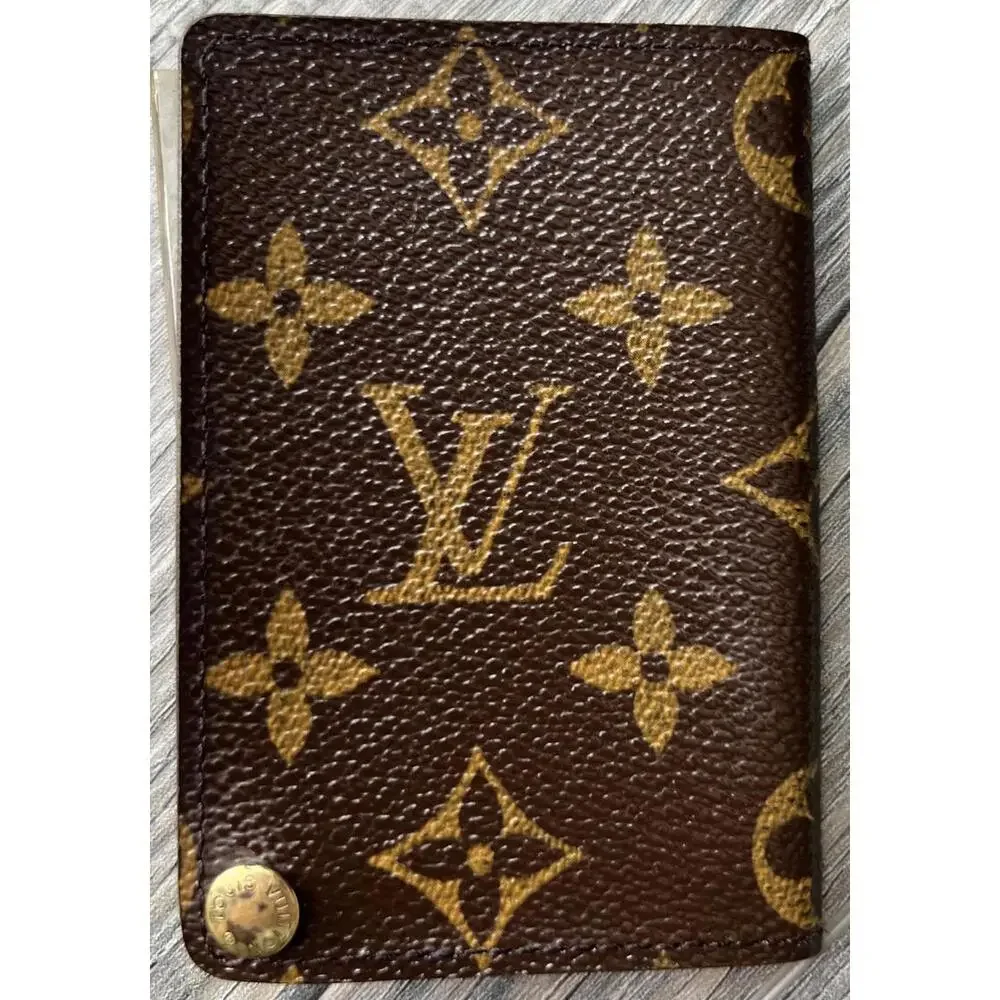 LOUIS VUITTON Monogram Canvas Card Holder
